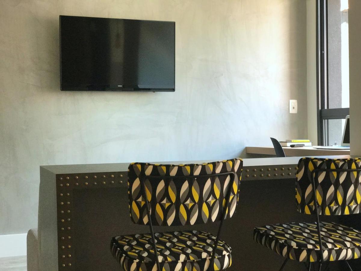 Moderno Em Predio Com Concierge * São Paulo