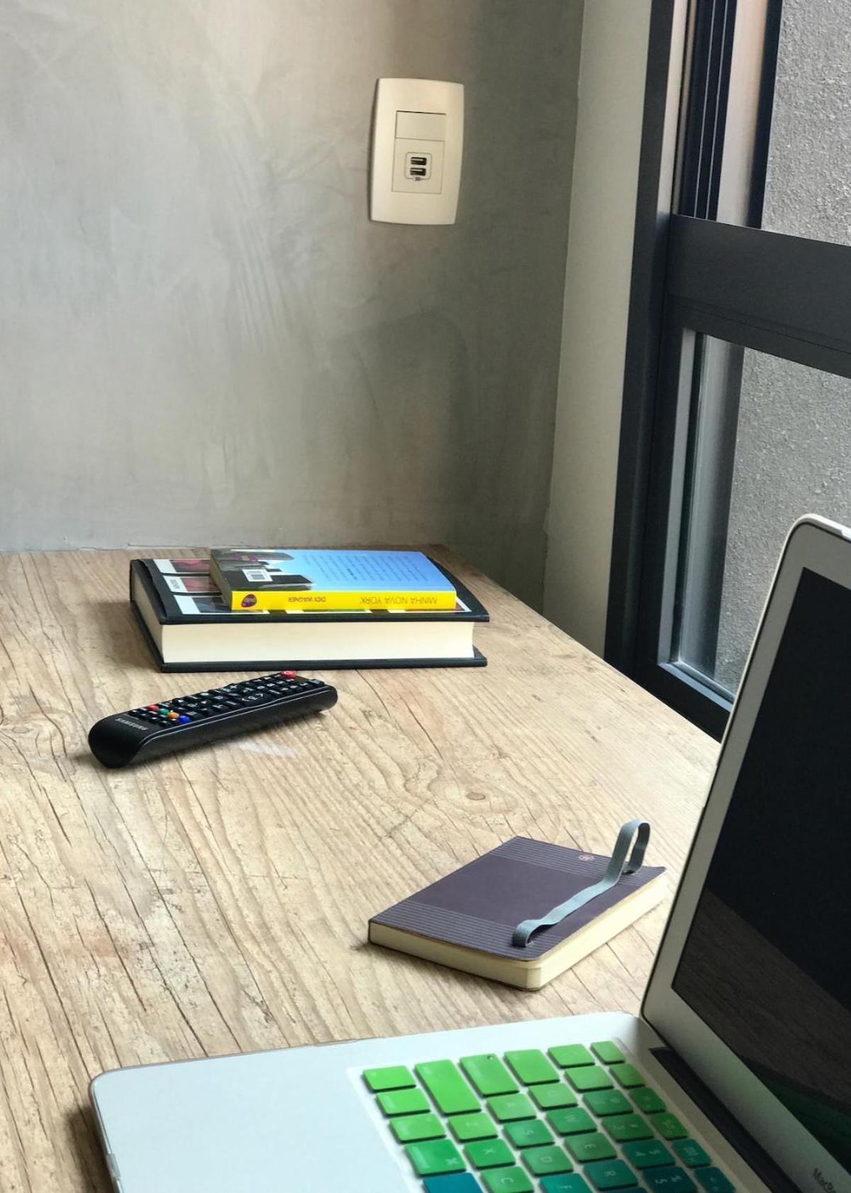 Apartamento Moderno Em Predio Com Concierge